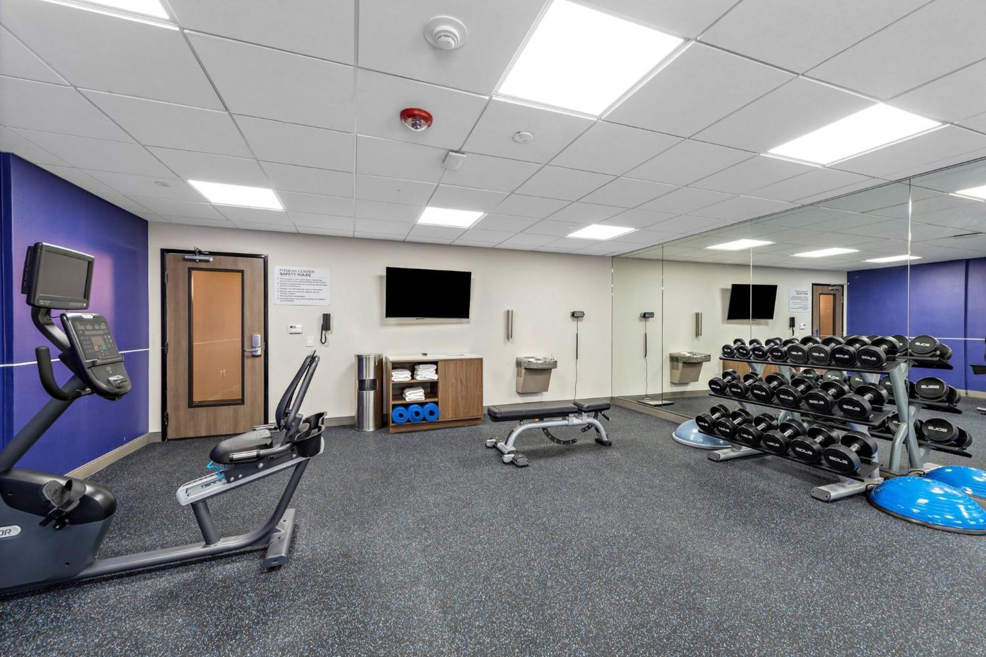 Holiday Inn Express La Mesa Near Sdsu By Ihg Exterior photo