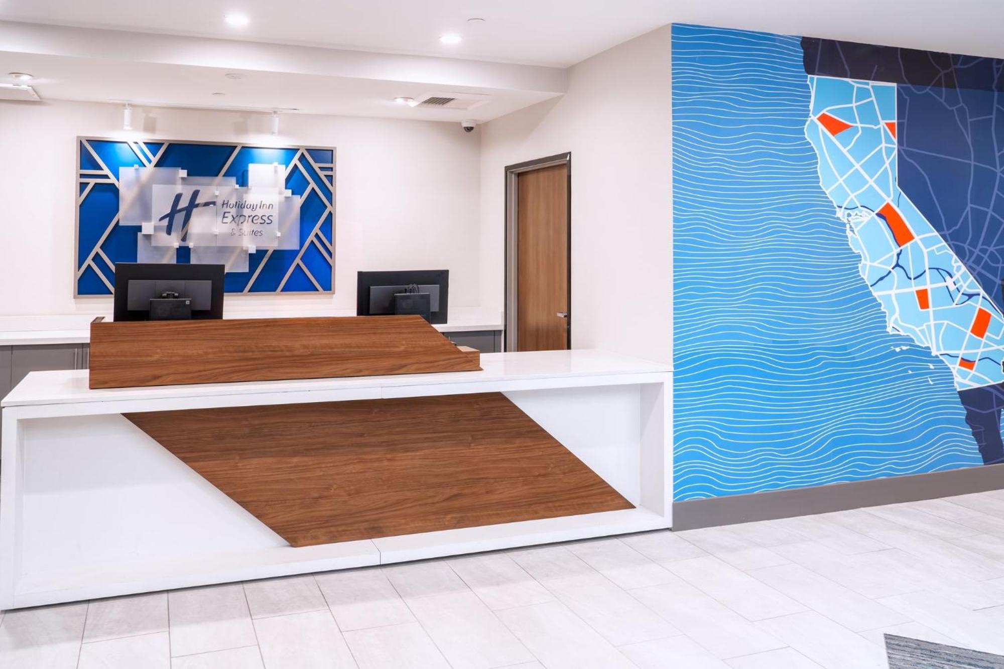 Holiday Inn Express La Mesa Near Sdsu By Ihg Exterior photo